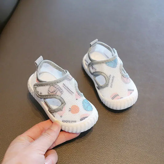New Summer Cute Cartoon Baby Shoes 0-36M Soft Sole Infant First Walkers with Magic Strap Anti-Slip & Bumper Toe Unisex Sandals